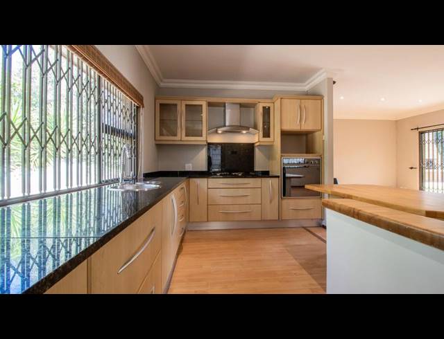 4 BEDROOM HOUSE FOR SALE IN KENRIDGE